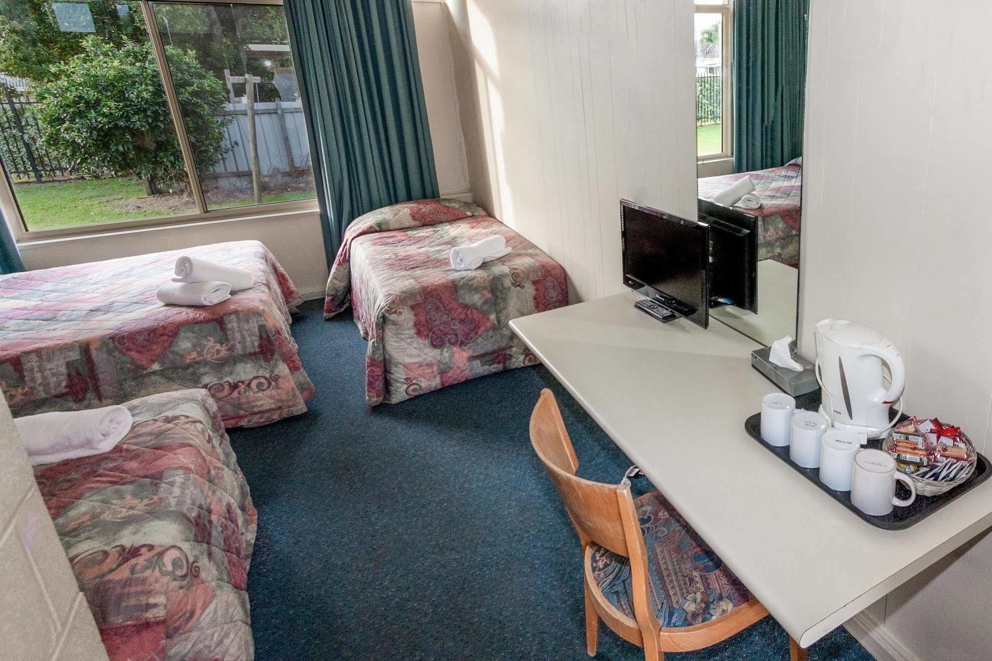 Moruya Waterfront Hotel Motel Exterior foto